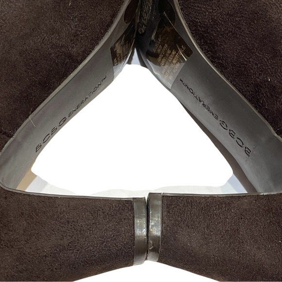 BCBG BROWN DELILAH FAUX SUEDE SLIP ON ANKLE BOOTS SZ 8M EUC - Picture 11 of 15